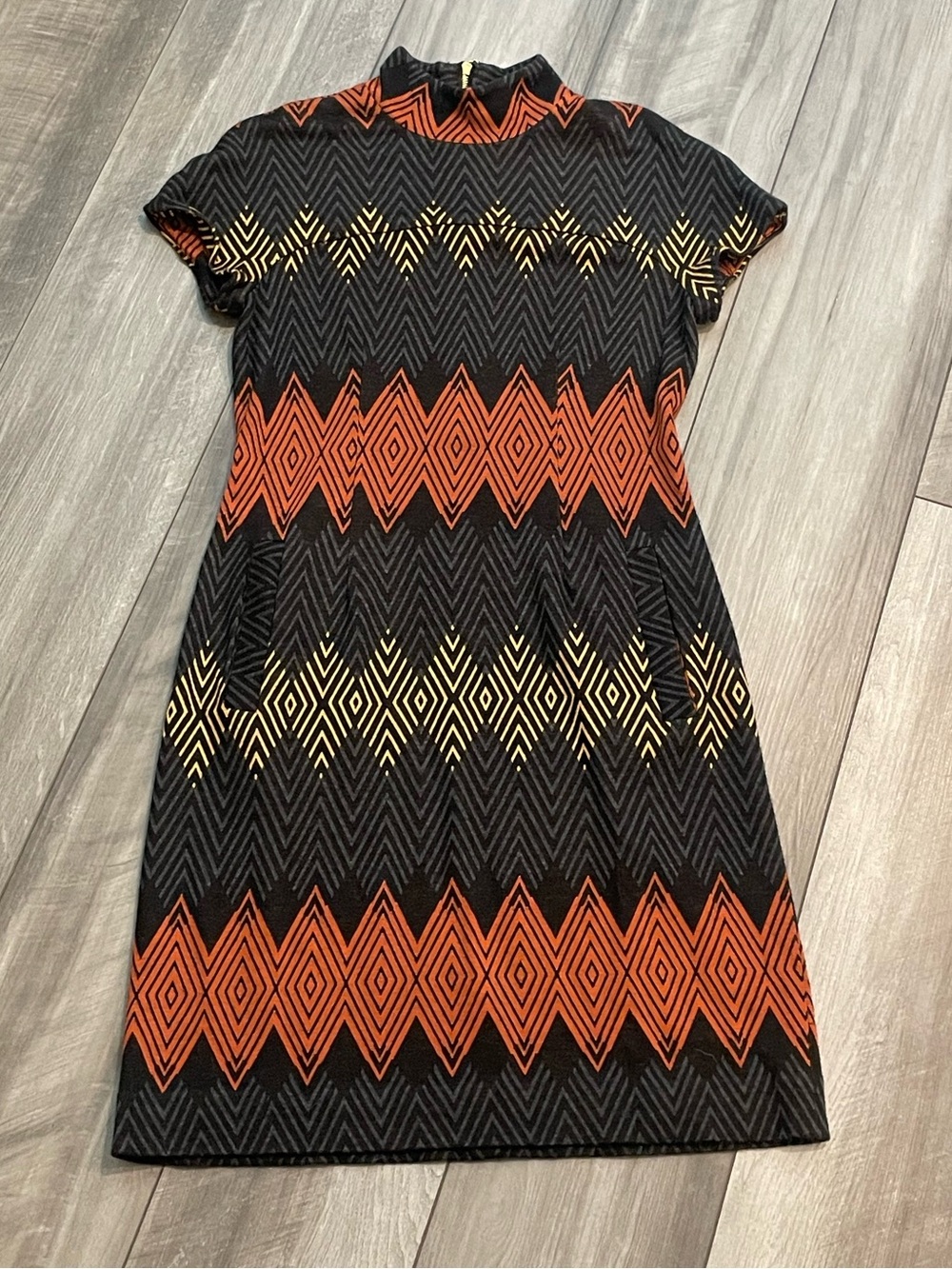 Black Knit Diamond-Patterned Short Sleeve Midi Dress Size 2
